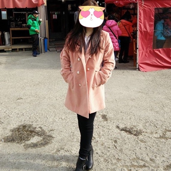 Universal Traveller Pinky Coat - Picture 4 of 4